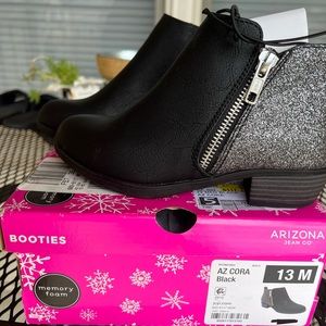 Arizona girls ankle booties.